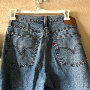 Levi wedgie jeans